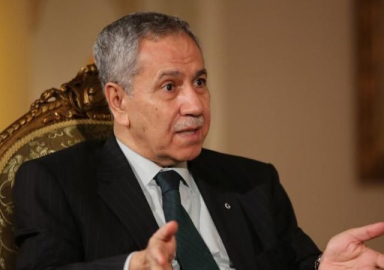 Bülent Arınç, KHK'lılardan özür diledi