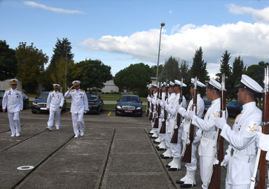 316 denizci astsubay TSK'dan atıldı