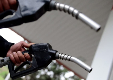 Benzinde 5 kuruş indirim