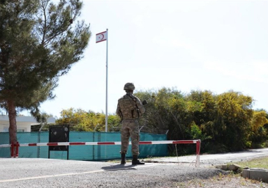 KKTC, vatandaşları haricindekilere sınırlarını kapattı