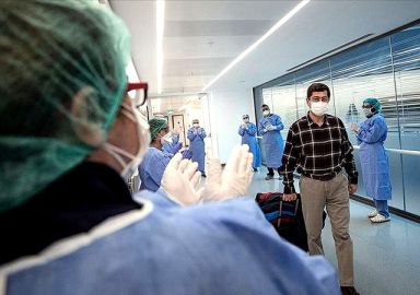 Türkiye'de koronavirüs nedeniyle can kaybı 1296 oldu!