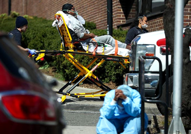 ABD'de bir günde 4 bin 931 kişi koronadan öldü!