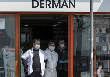 Türk Eczacıları Birliği Başkanı Çolak: 5 eczacımız hayatını kaybetti