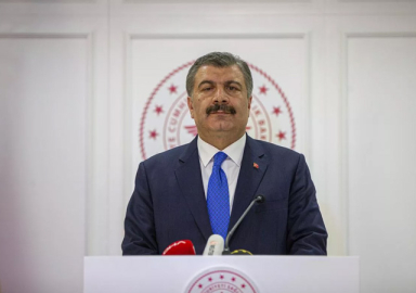 Koca: İstanbul Türkiye'nin Vuhan'ı oldu, kontrol altına aldık