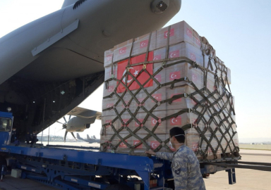 Türkiye'den Amerika'ya yardım malzemesi