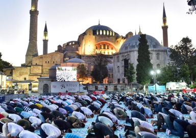 Ayasofya'da 86 yıl sonra ilk bayram namazı