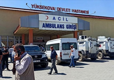 Öğretmenleri taşıyan araç uçuruma devrildi: 6 ölü