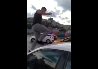 Alibeyköy'de trafikte kadına aldıran maganda tutuklandı!