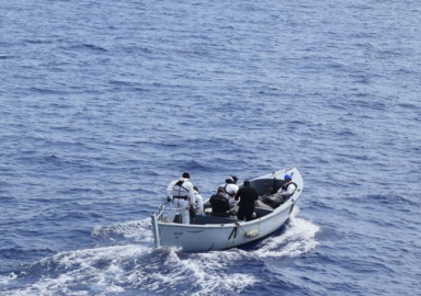 İran: BAE gemisine el koyduk, mürettebatı gözaltına aldık