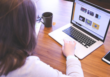 Ankara'da yeni tedbir: 10 yaşı altı çocuğu olan kadın kamu personeli evden çalışabilecek