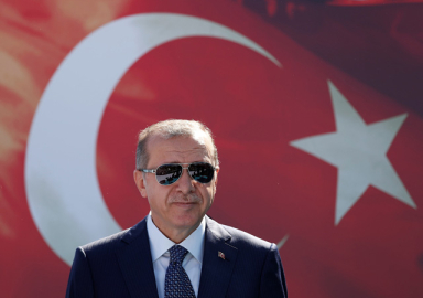 Erdoğan MYK'da uyardı: Rekabet etmeyin, uyumlu olun