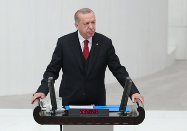 Erdoğan'dan Ermenistan'a destek verenlere uyarı