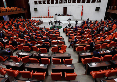 26 milletvekilinin 42 dokunulmazlık dosyası Meclis'te