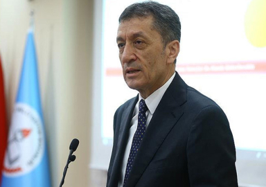 Milli Eğitim Bakanı Ziya Selçuk'tan müfredat açıklaması