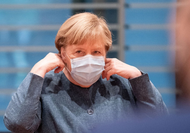 Merkel'den koronavirüs uyarısı: Bizi çok zor aylar bekliyor