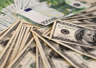 Dolar ve euroda yeni rekor