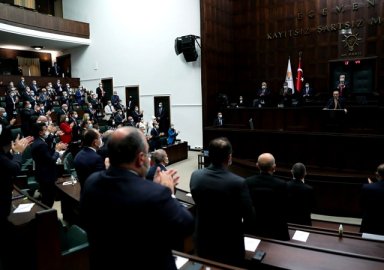 Erdoğan'dan Charlie Hebdo'ya çok sert tepki: Peygamberimizi hedef alan namussuzlar...