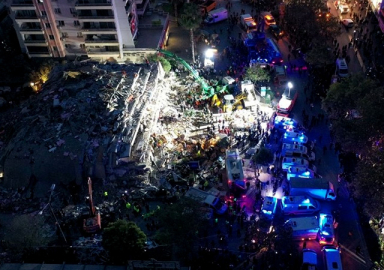 İzmir'de 211 artçı deprem yaşandı