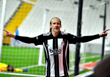 Beşiktaş ikinci yarı farka koştu! 4-0