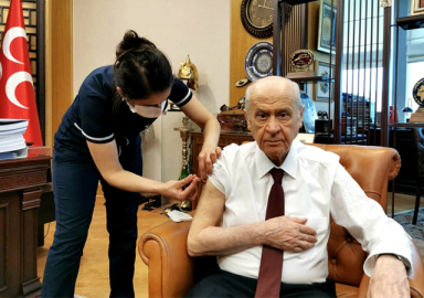 Bahçeli'den 'Gülnaz Şırınga' göndermesi: Size sadece gülüyoruz!