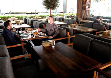 Hafta sonu sokak yasağı kalkıyor! Kafe ve restoranlar açılıyor