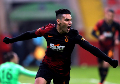 Galatasaray Kayseri'de farka koştu! 3-0