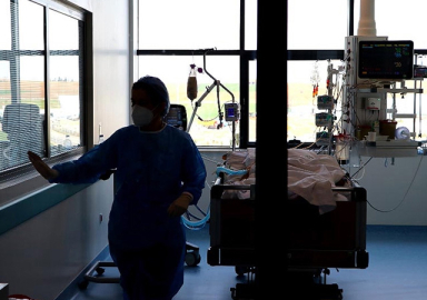 Türkiye'de corona virüsten son 24 saatte 288 can kaybı, 62 bin 606 yeni vaka 17 Nisan 2021