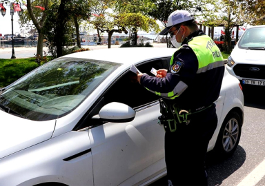 Emekliler maaşlarını çekebilecek mi? İçişleri  merak edilen soruları yanıtladı