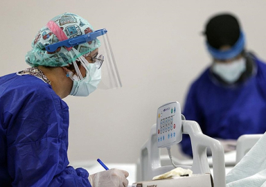 Türkiye'de corona virüsten son 24 saatte 281 can kaybı, 18 bin 52 yeni vaka 8 mayıs 2021