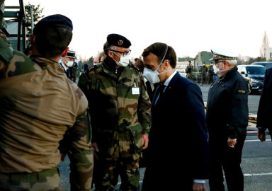 Fransız askerlerden Macron'a ikinci bildiri: Ülke sessizce iç savaşa hazırlanıyor