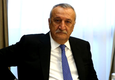 Mehmet Ağar özür diledi