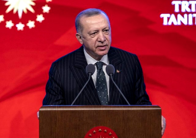 Erdoğan'dan ABD'ye 'İsrail' tepkisi: Ne yapmalı? Alkış mı tutmalı?