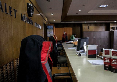 3 bin 70 hakim ve savcının görev yeri değişti