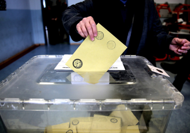 CHP'den ilginç seçim teklifi: Oy kullanma online olsun