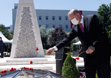 Erdoğan: Bu ülkenin sahibi vatan aşıklarıdır