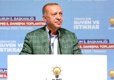 Cumhurbaşkanı Erdoğan'dan AK Parti teşkilatına uyarı: Kibir, büyüklenme bize asla yakışmaz
