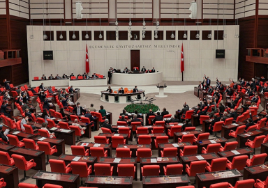 Torba yasa Meclis'ten geçti!