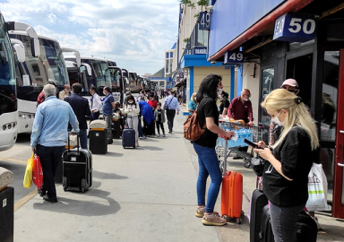 Otogarda bayram yoğunluğu