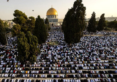 Mescid-i Aksa'da bayram namazı