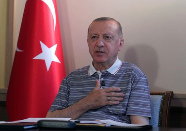 Erdoğan: Türkiye henüz yeni varyantların pençesine düşmüş değil