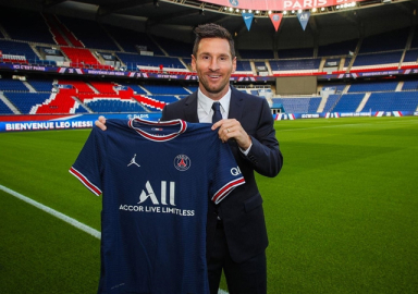 Messi resmen PSG'de
