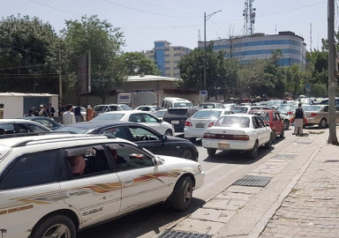 Taliban Kabil'e girdi, yönetim değişimi için müzakere