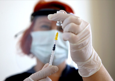 Dikkat çeken araştırma! BioNTech aşısı Omicrona'a karşı ne kadar etkili?