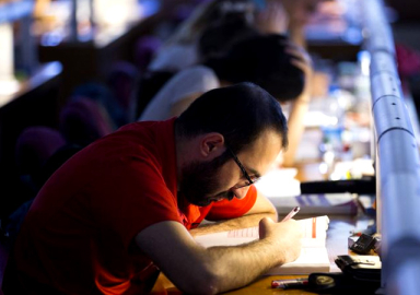 Burs ve kredi ücretleri artırıldı