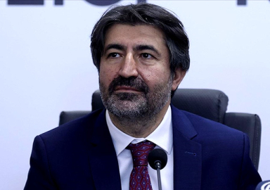 Bankalar Birliği Başkanı Alpaslan Çakar: 1 milyar dolar bozduruldu