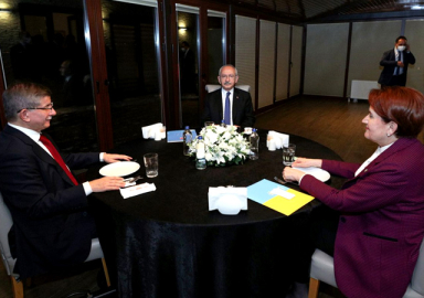 Muhalefette sürpriz buluşma! Kılıçdaroğlu, Akşener ve Davutoğlu bir araya geldi