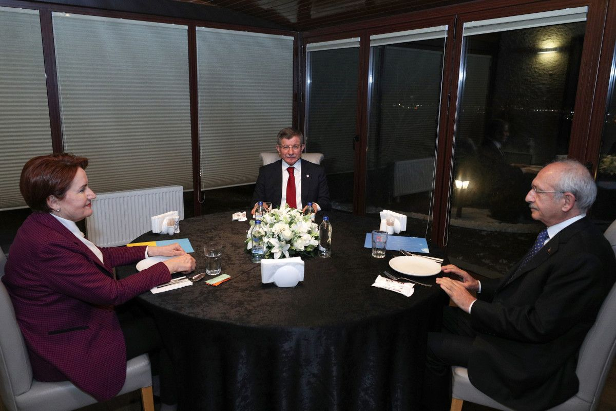 muhalefet_liderleri_aksam_yemeginde_bir_araya_geldi_59525