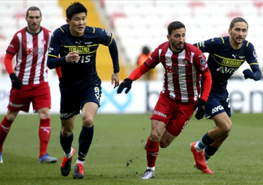 Fenerbahçe, Sivasspor'a takıldı! 1-1