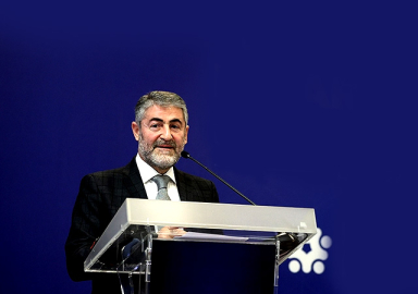 Nureddin Nebati: Enflasyon nisan ayında zirveyi görecek