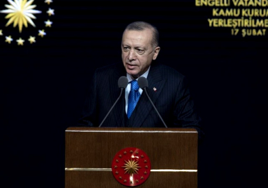 Erdoğan: Faiz, döviz ve enflasyon prangalarını parçalayıp atacağız